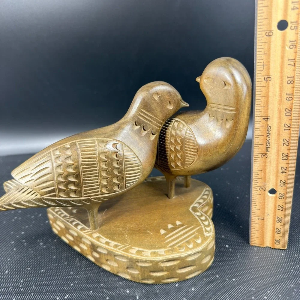 Hand Carved Wooden Love Birds Figurine Heart Base Folk Art Sculpture Brown VTG - Picture 2 of 13